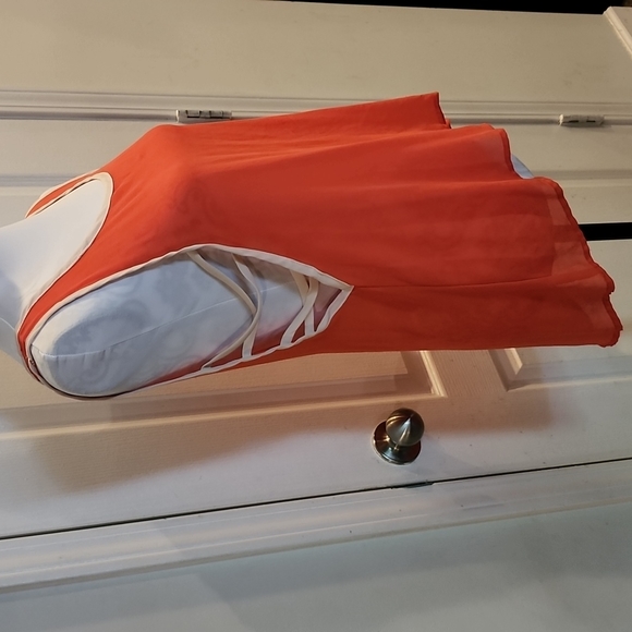 EUC!!! Sheer Side Cutout Droptail Tank 100% Polyester - Picture 3 of 5